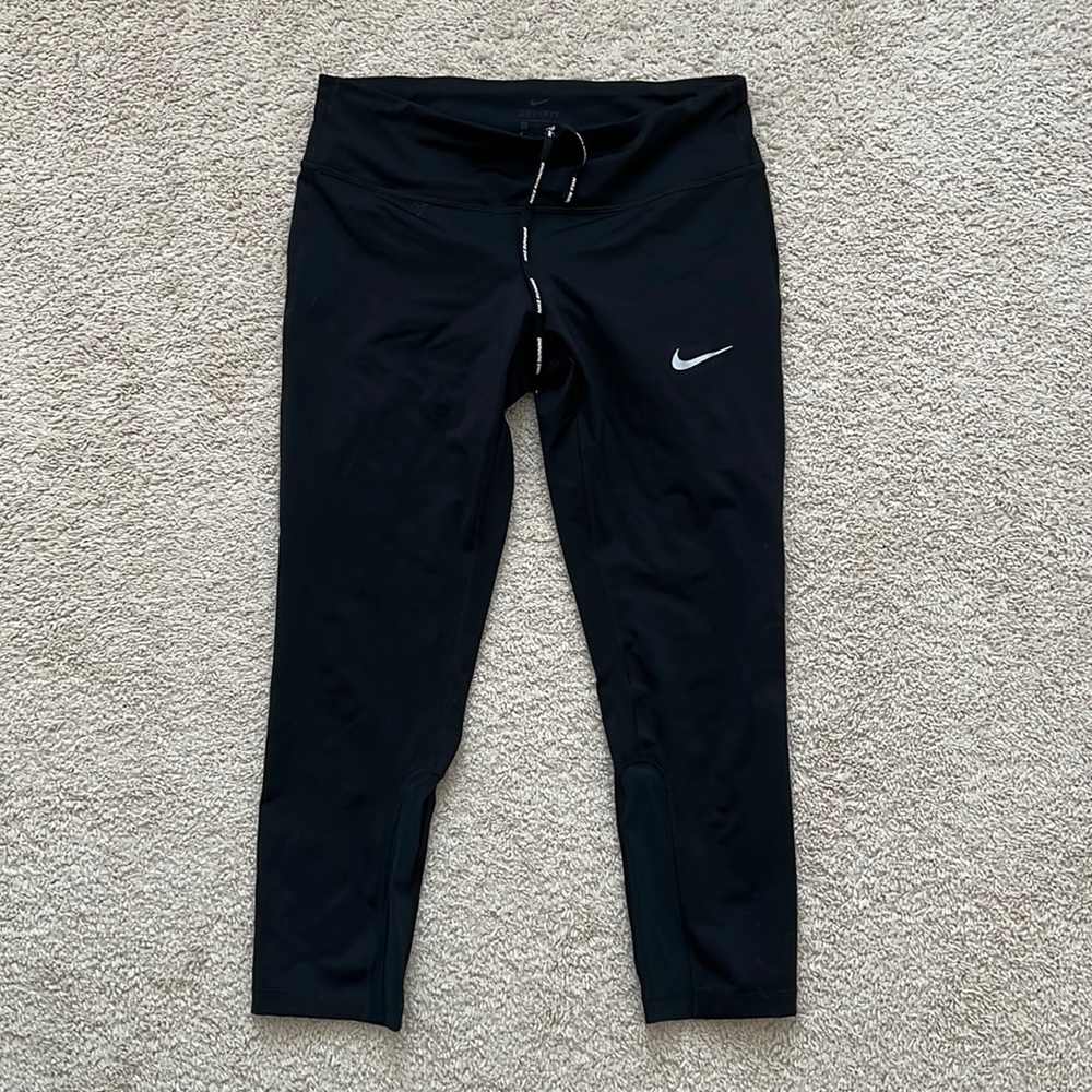 Nike crop black leggings size medium great condition